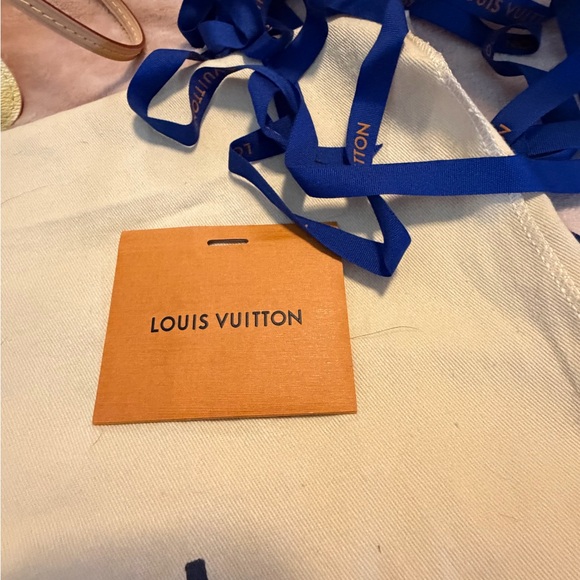 Louis Vuitton Gradient Pink & Yellow Tote & Wristlet BUNDLE, NEW!! 🌸 MAKE OFFER - Picture 7 of 15